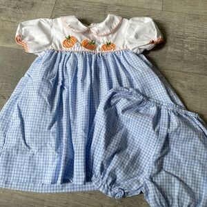 Petit Ami Embroidered Pumpkin Set